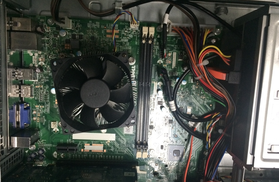 电脑黑屏 电脑黑屏