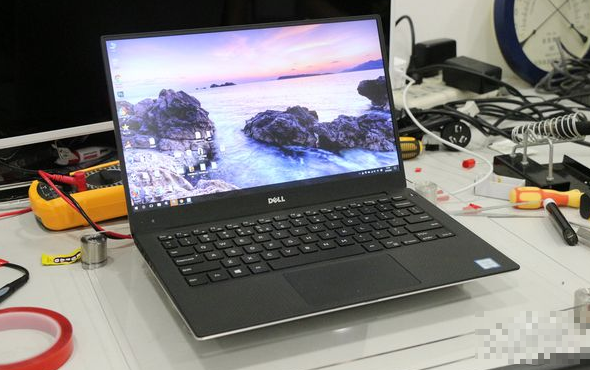 电脑开机死机 电脑开机死机