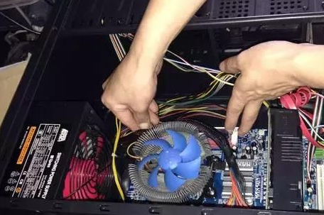 1505913191650984.png 电脑无法开机