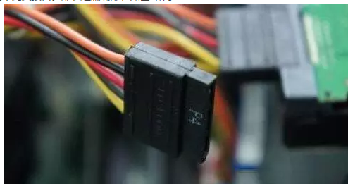 电脑硬盘 电脑硬盘